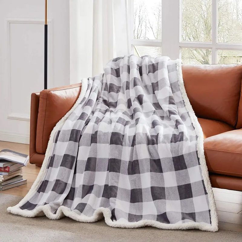 Coperta Sherpa scozzese in bianco e nero