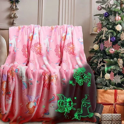 Glow nella coperta della felpa con cappuccio scuro