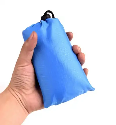 Coperta da spiaggia con tappetino antiumidità tascabile