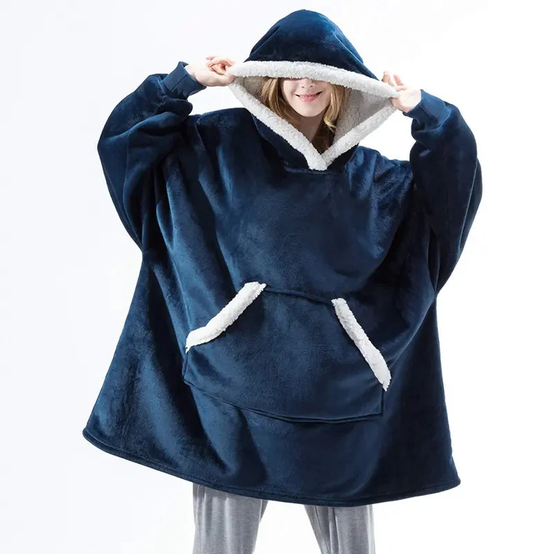 Coperta con cappuccio in pile polare
