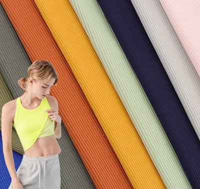 Tessuto a coste elasticizzato